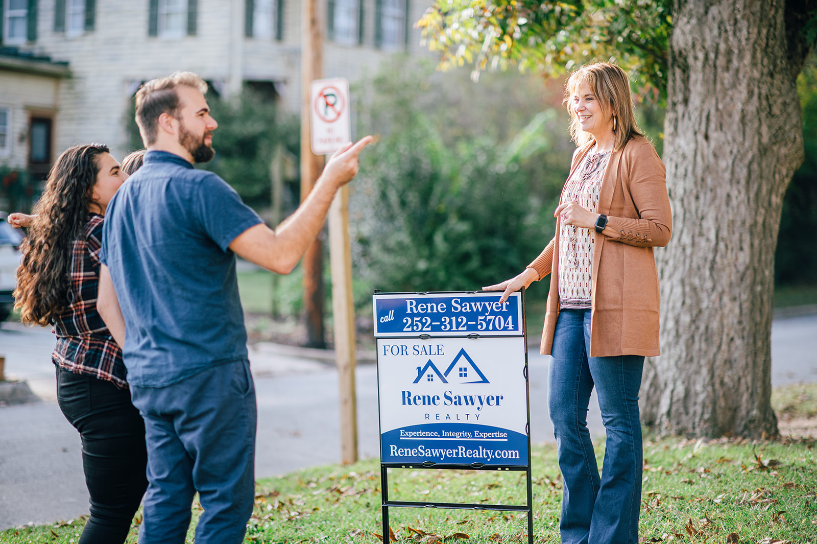 buyers asking a question about a property